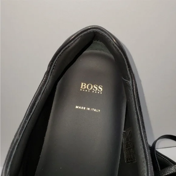 BOSS Hugo Boss NWOB Black Velvet Sneakers size 39